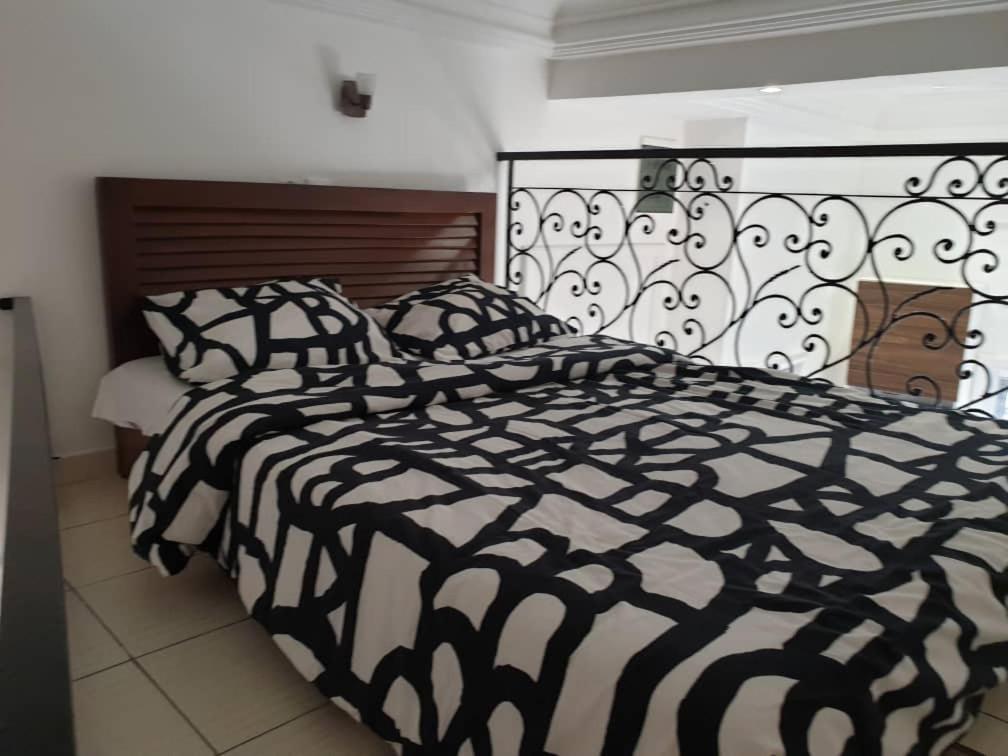 Eve Home Yaoundé Exterior foto